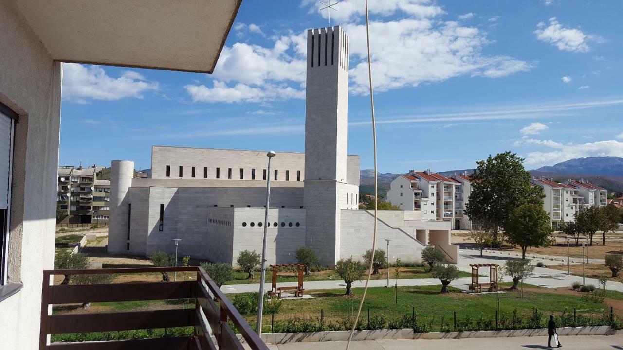 Apartment Central Knin Luaran gambar