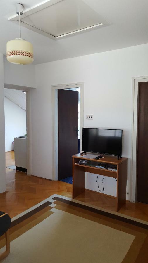 Apartment Central Knin Luaran gambar